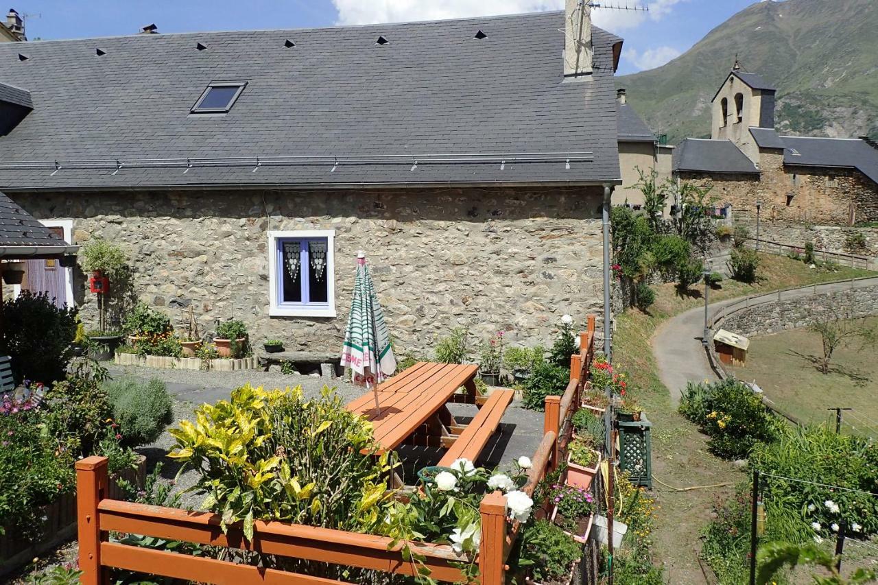 Gîte Soum de l'Ase Grust Extérieur photo